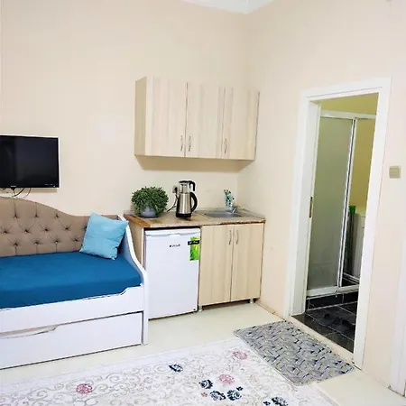 Aparthotel Karen Hotel *